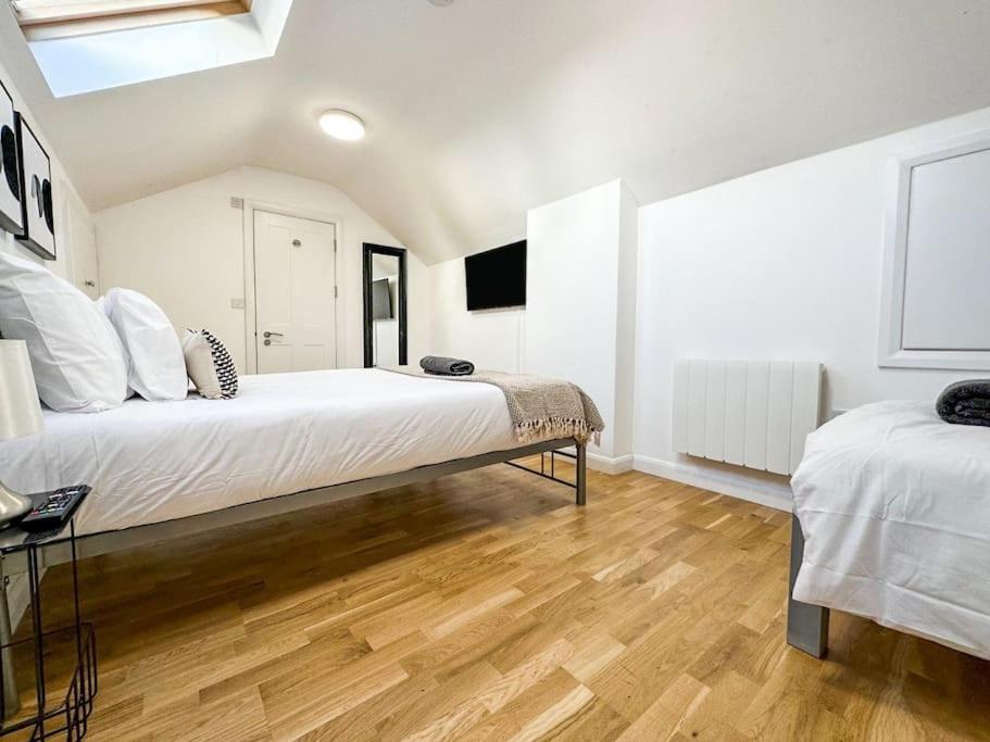 Newly Refurbished Luxury 3 Bedroom Apartment Londra Dış mekan fotoğraf