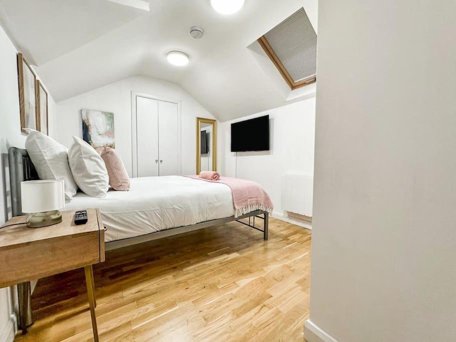Newly Refurbished Luxury 3 Bedroom Apartment Londra Dış mekan fotoğraf